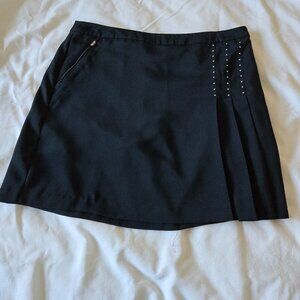 IZOD Black Skirt with Silver Metal Detail and Pleats Sz 10